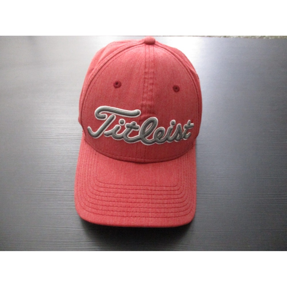 Titleist Hat Cap Mens Fitted Medium Red Golf Golfer Athletic Casual Logo Preppy